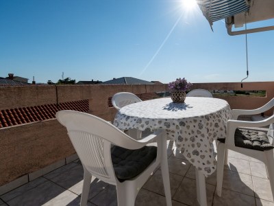 Apartment Two bedroom apartment with terrace and sea view Povljana, Pag A-6298-a - Outdoor photo 34
