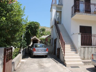 Apartment Three bedroom apartment with terrace and sea view Žaborić, Šibenik A-2190-a - Outdoor photo 11