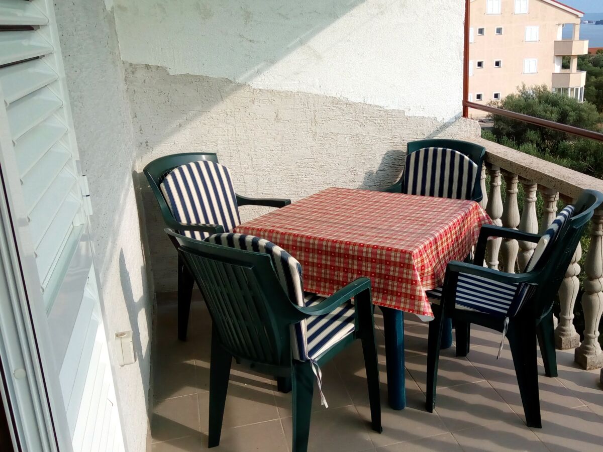 Apartment Studio flat with terrace and sea view Tkon, Pašman AS-8218-b