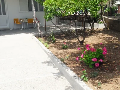 Holiday room with air-conditioning Zaostrog, Makarska S-2662-d - Outdoor photo 6