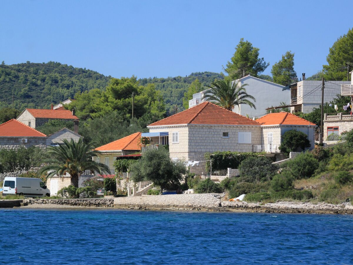 Apartment Two bedroom apartment near beach Lumbarda, Korčula A-9330-a - Outdoor photo 4