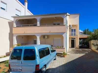 Apartment Two bedroom apartment near beach Brodarica, Šibenik A-4221-b - Outdoor photo 7