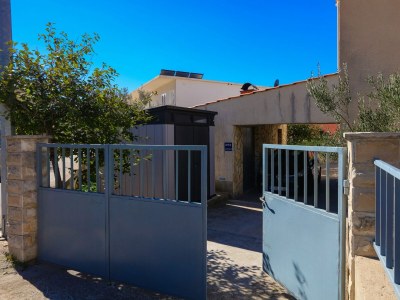 Apartment Two bedroom apartment near beach Brodarica, Šibenik A-4221-b - Outdoor photo 8