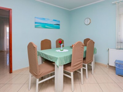 Apartment Two bedroom apartment near beach Brodarica, Šibenik A-4221-b - Outdoor photo 17