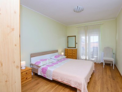 Apartment Two bedroom apartment near beach Brodarica, Šibenik A-4221-b - Outdoor photo 24