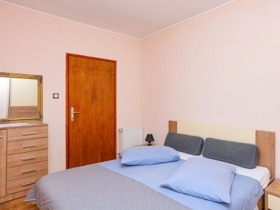 Apartment Two bedroom apartment near beach Brodarica, Šibenik A-4221-b - Outdoor photo 30