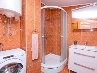 Apartment Two bedroom apartment near beach Brodarica, Šibenik A-4221-b - Outdoor photo 34