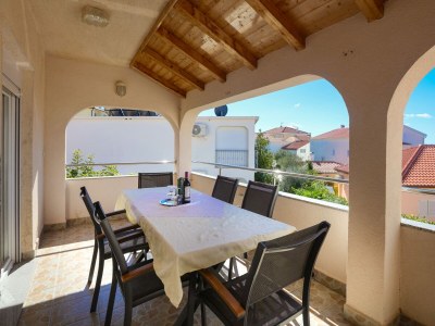 Apartment Two bedroom apartment near beach Brodarica, Šibenik A-4221-b - Outdoor photo 45