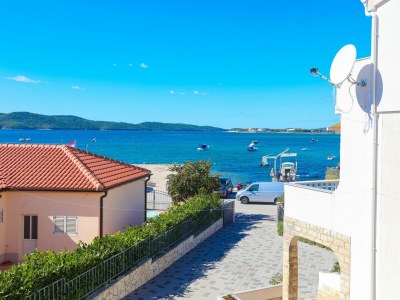 Apartment Two bedroom apartment near beach Brodarica, Šibenik A-4221-b - Outdoor photo 47