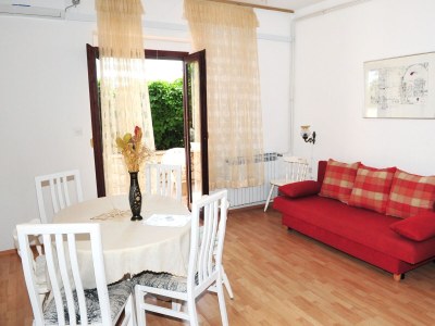 Apartment Three bedroom apartment with terrace and sea view Supetar, Brač A-11360-a - Outdoor photo 17