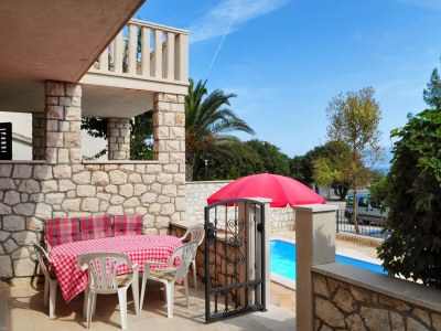 Apartment Three bedroom apartment with terrace and sea view Supetar, Brač A-11360-a - Outdoor photo 39