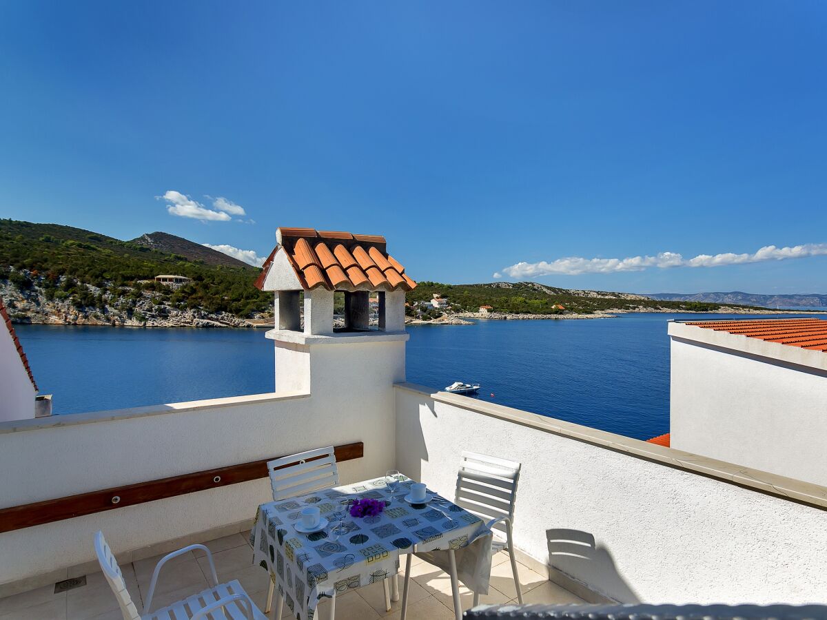 Apartment Two bedroom apartment near beach Cove Pokrivenik, Hvar A-5231-c
