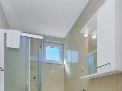 Apartment Two bedroom apartment near beach Cove Pokrivenik, Hvar A-5231-c - Outdoor photo 19