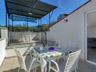 Apartment Two bedroom apartment near beach Cove Pokrivenik, Hvar A-5231-c - Outdoor photo 22