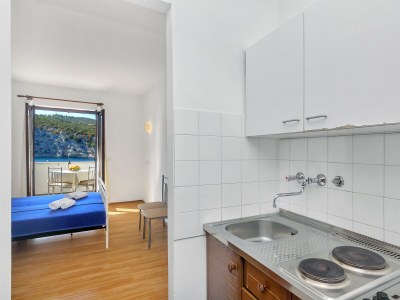 Apartment Studio flat near beach Cove Pokrivenik, Hvar AS-5231-a - Outdoor photo 9