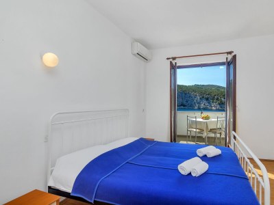 Apartment Studio flat near beach Cove Pokrivenik, Hvar AS-5231-a - Outdoor photo 10