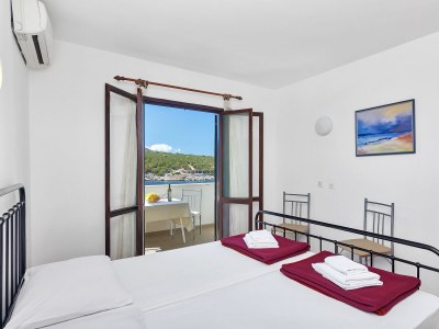Apartment Studio flat near beach Cove Pokrivenik, Hvar AS-5231-b - Outdoor photo 13