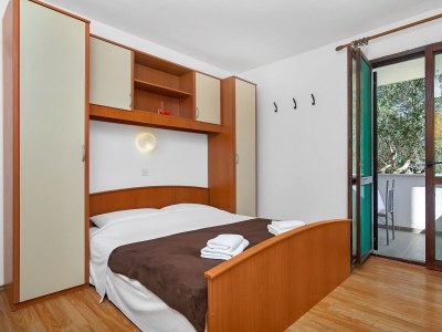 Apartment Studio flat near beach Cove Pokrivenik, Hvar AS-5231-c - Outdoor photo 10