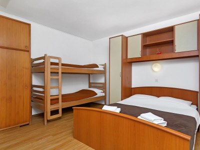 Apartment Studio flat near beach Cove Pokrivenik, Hvar AS-5231-c - Outdoor photo 13