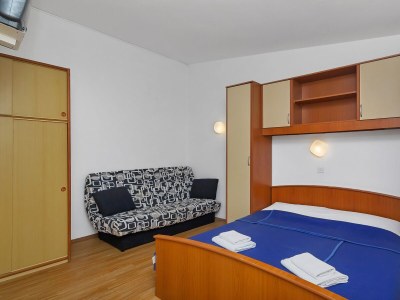 Apartment Studio flat near beach Cove Pokrivenik, Hvar AS-5231-e - Outdoor photo 13