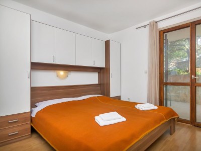 Apartment Studio flat near beach Cove Pokrivenik, Hvar AS-5231-f - Outdoor photo 10