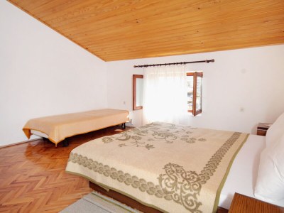 Apartment Two bedroom apartment with terrace and sea view Novi Vinodolski A-5587-a - Outdoor photo 17