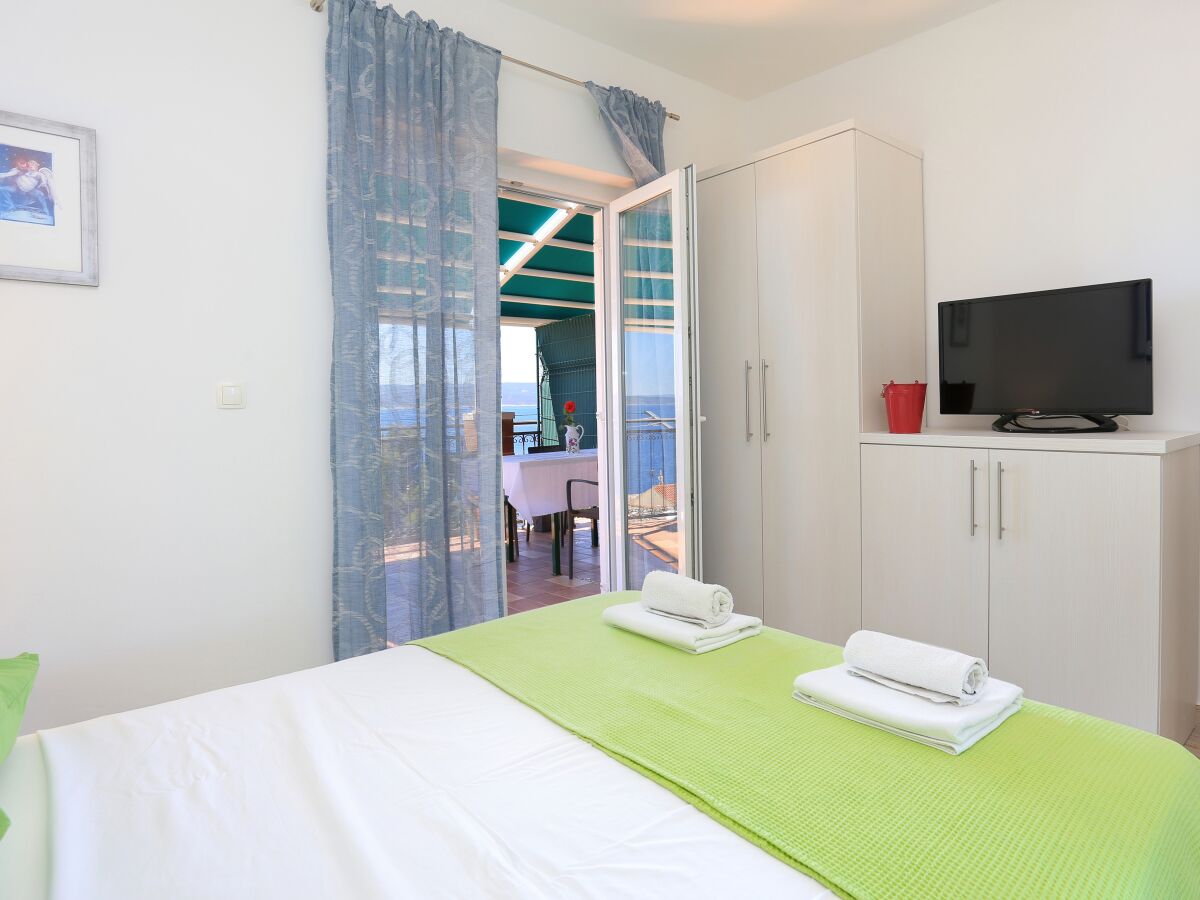 Apartment Two bedroom apartment with terrace and sea view Pisak, Omiš A-16239-b