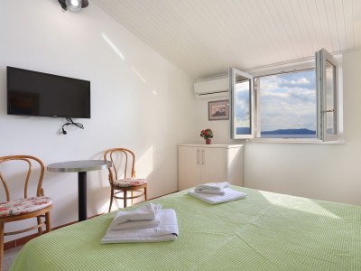 Apartment One bedroom apartment with terrace and sea view Pisak, Omiš A-16239-f - Outdoor photo 19