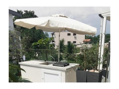 Apartment One bedroom apartment with terrace Njivice, Krk A-16244-a - Outdoor photo 5