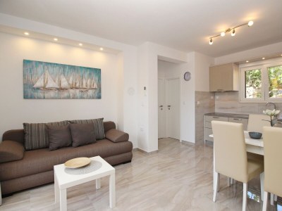 Apartment Two bedroom apartment with balcony Baška, Krk A-18793-d - Outdoor photo 3