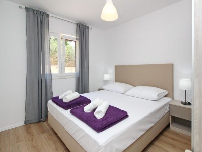 Apartment Two bedroom apartment with balcony Baška, Krk A-18793-d - Outdoor photo 7