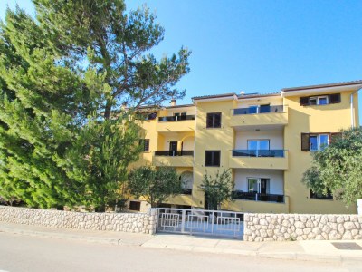 Apartment Two bedroom apartment with balcony Baška, Krk A-18793-e - Outdoor photo 2