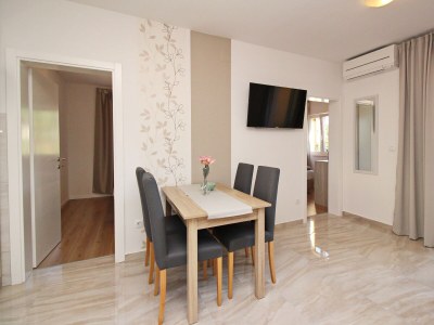 Apartment Two bedroom apartment with balcony Baška, Krk A-18793-e - Outdoor photo 4