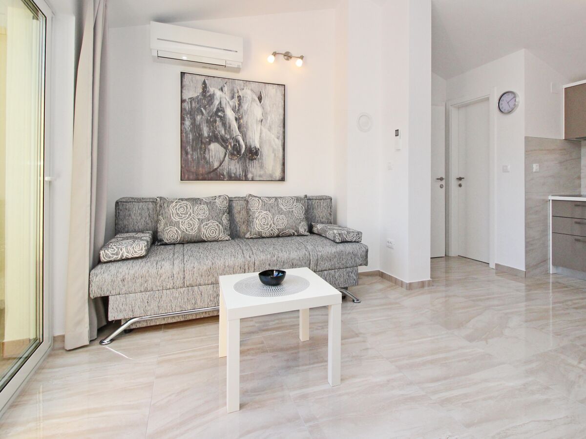 Apartment Two bedroom apartment with balcony Baška, Krk A-18793-f - Outdoor photo 3