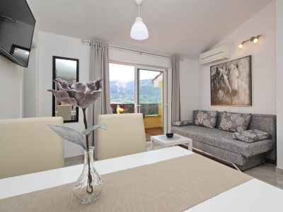 Apartment Two bedroom apartment with balcony Baška, Krk A-18793-f - Outdoor photo 6