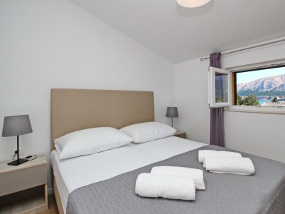 Apartment Two bedroom apartment with balcony Baška, Krk A-18793-f - Outdoor photo 11