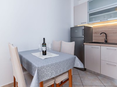 Apartment Two bedroom apartment with balcony and sea view Dramalj, Crikvenica A-19997-c - Outdoor photo 13