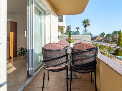 Apartment Two bedroom apartment with balcony and sea view Dramalj, Crikvenica A-19997-c - Outdoor photo 31