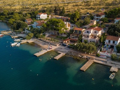 Apartment Two bedroom apartment near beach Šparadići, Šibenik A-24300-b - Outdoor photo 5