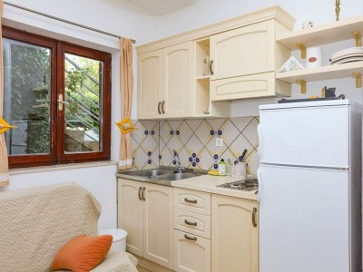 Apartment Two bedroom apartment near beach Šparadići, Šibenik A-24300-b - Outdoor photo 18