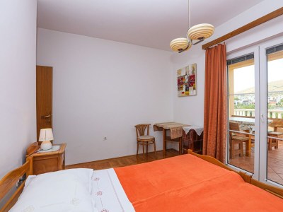 Apartment Two bedroom apartment near beach Šparadići, Šibenik A-24300-b - Outdoor photo 22