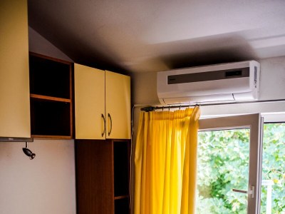 Apartment One bedroom apartment near beach Drašnice, Makarska A-20243-e - Outdoor photo 11