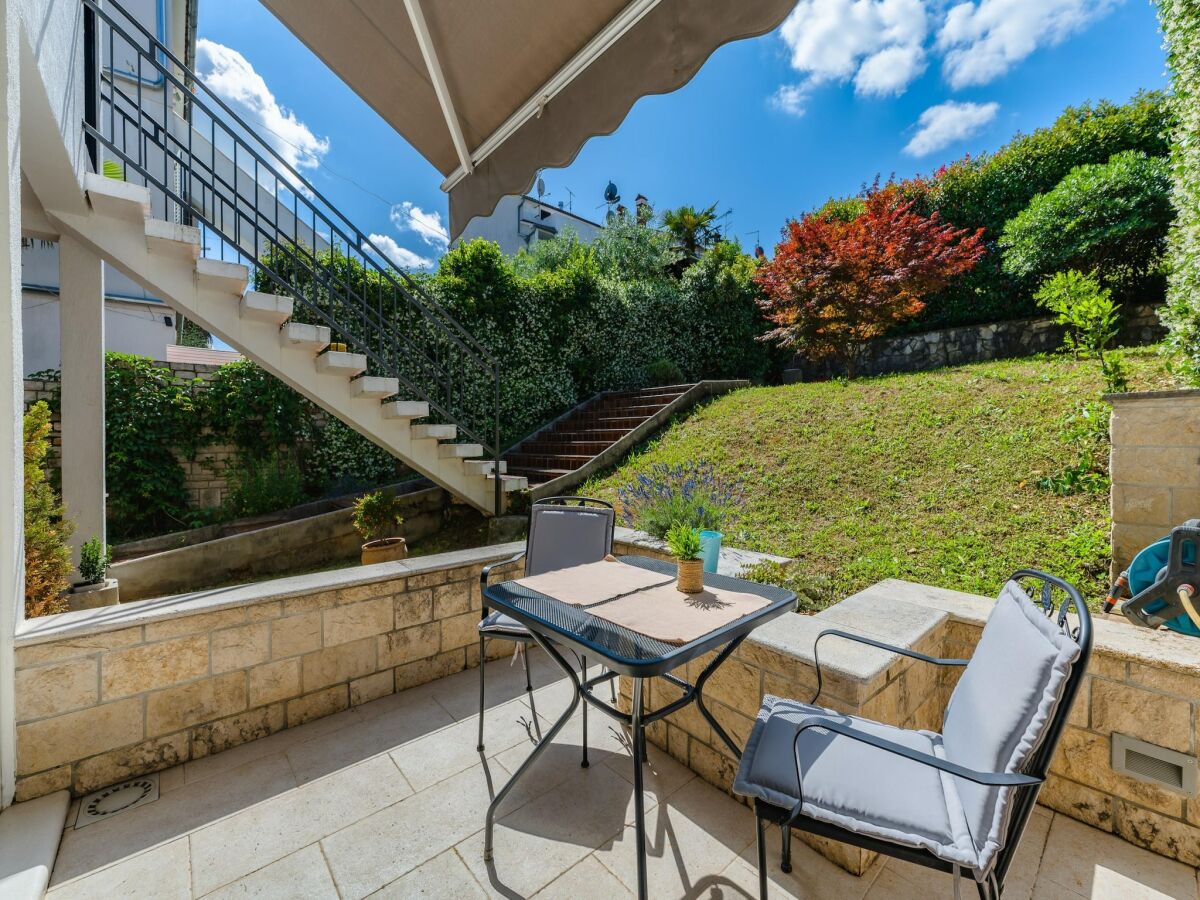 Apartment Apartment in Poreč near Rock Beach - Outdoor photo 2