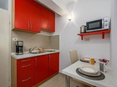 Apartment Apartment in Poreč near Rock Beach - Features photo 9