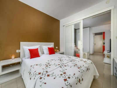 Apartment Apartment in Poreč near Rock Beach - Features photo 10