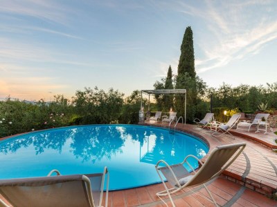 Villa Villa in Tuscany with Infinity Pool - Outdoor photo 2