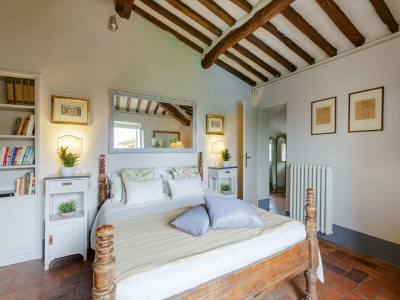 Villa Villa in Tuscany with Infinity Pool - Features photo 6