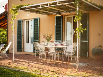 Villa Villa in Tuscany with Infinity Pool - Outdoor photo 25