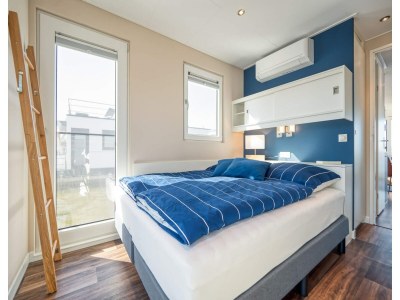 House boat Bright Base with Coastal Access - Features photo 13