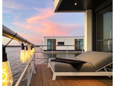 House boat Bright Base with Coastal Access - Outdoor photo 7